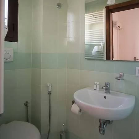 בית הארחה Abaca 3*